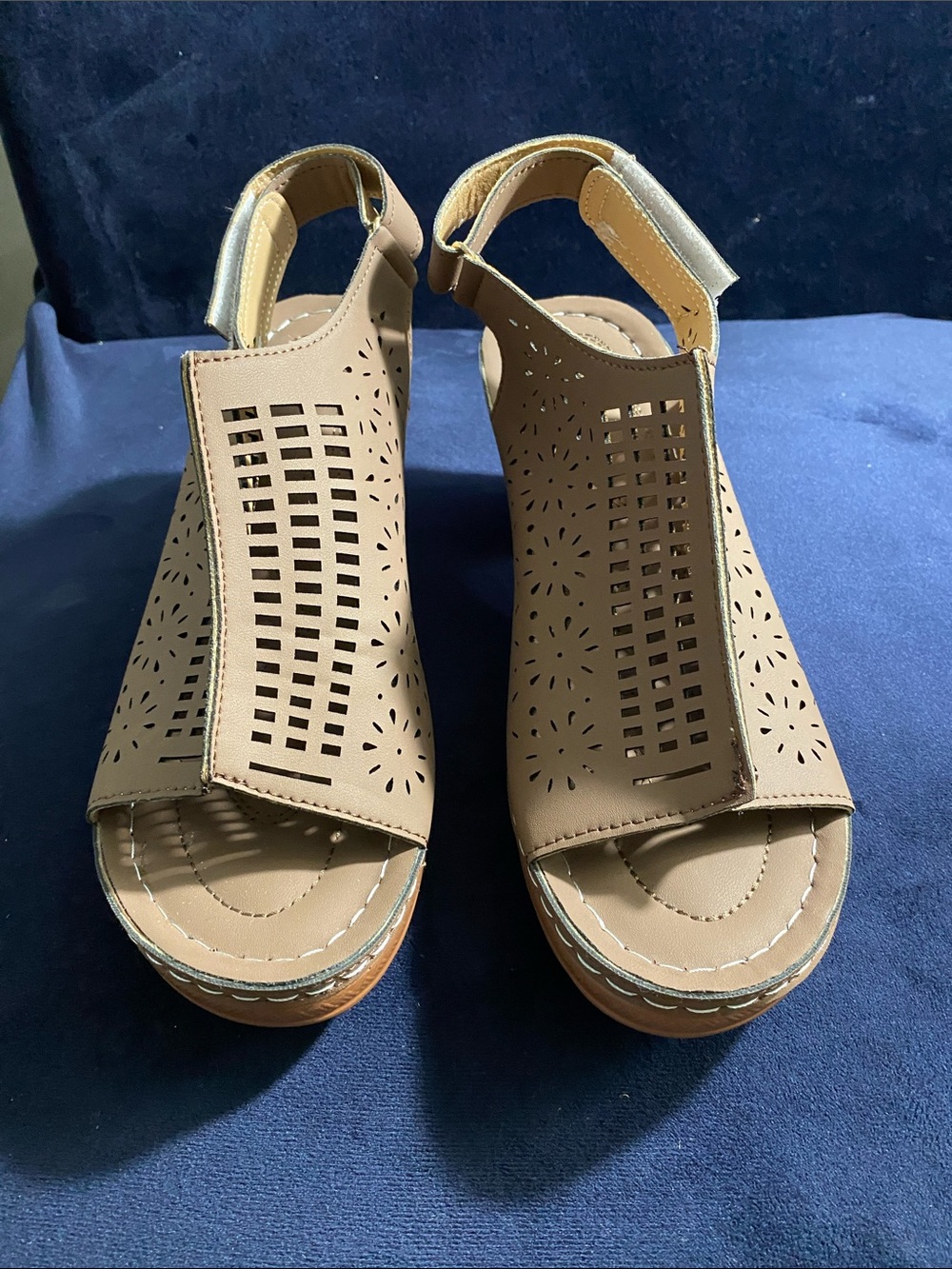 Women’s Taupe Perforated Wedge Sandals, size 9.5